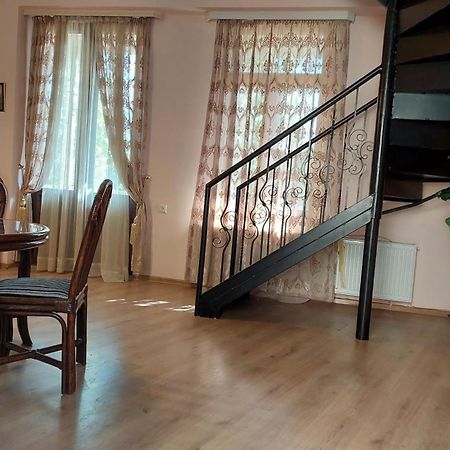 Anano Apartment On Botanikuri Тбілісі Екстер'єр фото