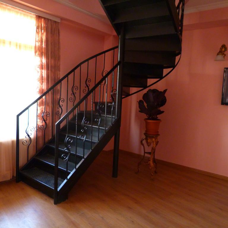 Anano Apartment On Botanikuri Тбілісі Номер фото