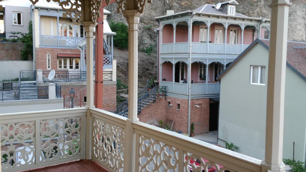 Anano Apartment On Botanikuri Тбілісі Номер фото