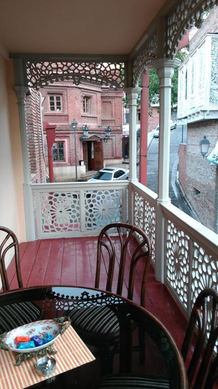 Anano Apartment On Botanikuri Тбілісі Номер фото
