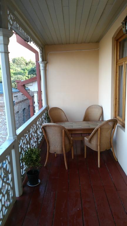 Anano Apartment On Botanikuri Тбілісі Номер фото