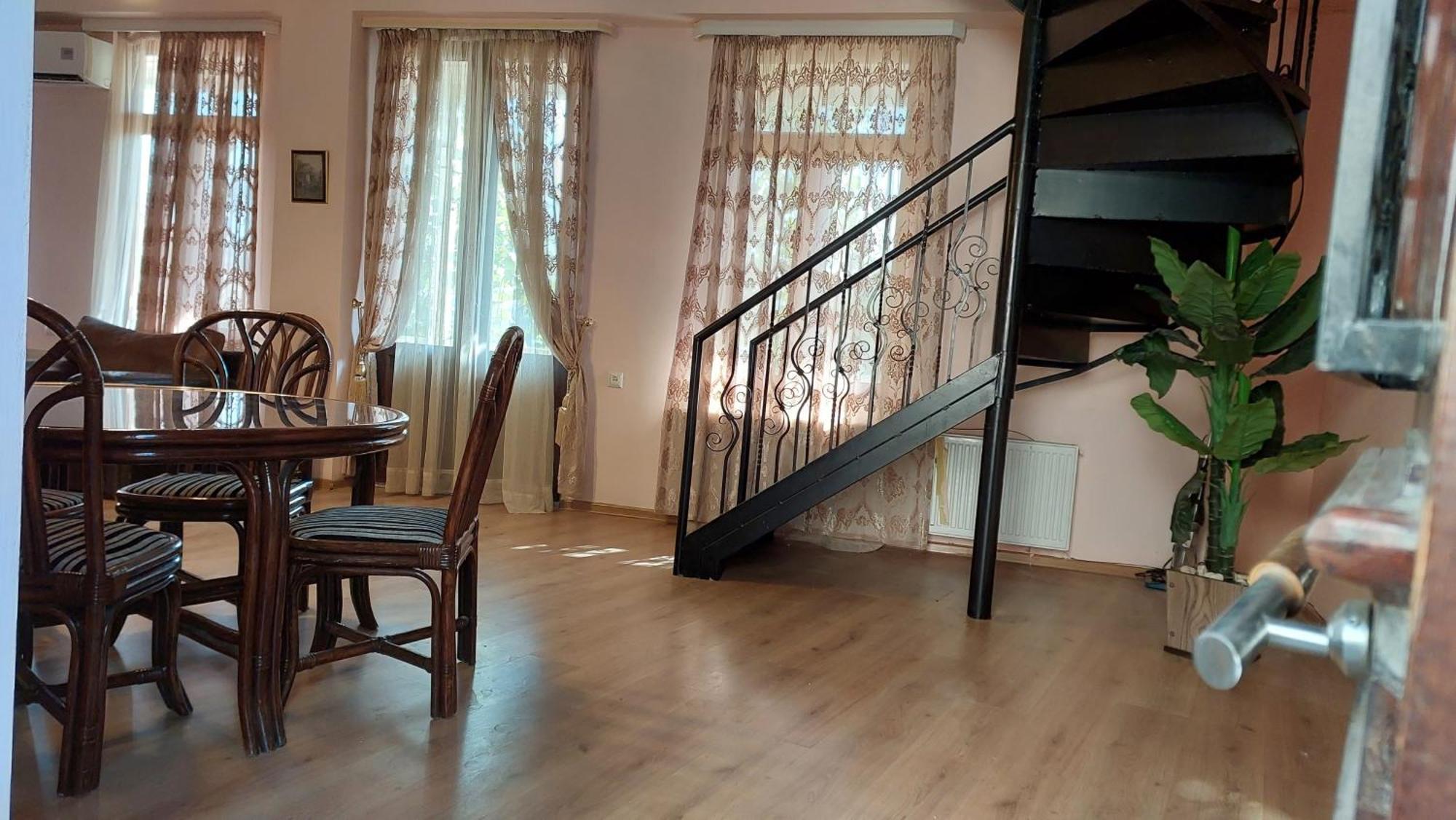 Anano Apartment On Botanikuri Тбілісі Екстер'єр фото