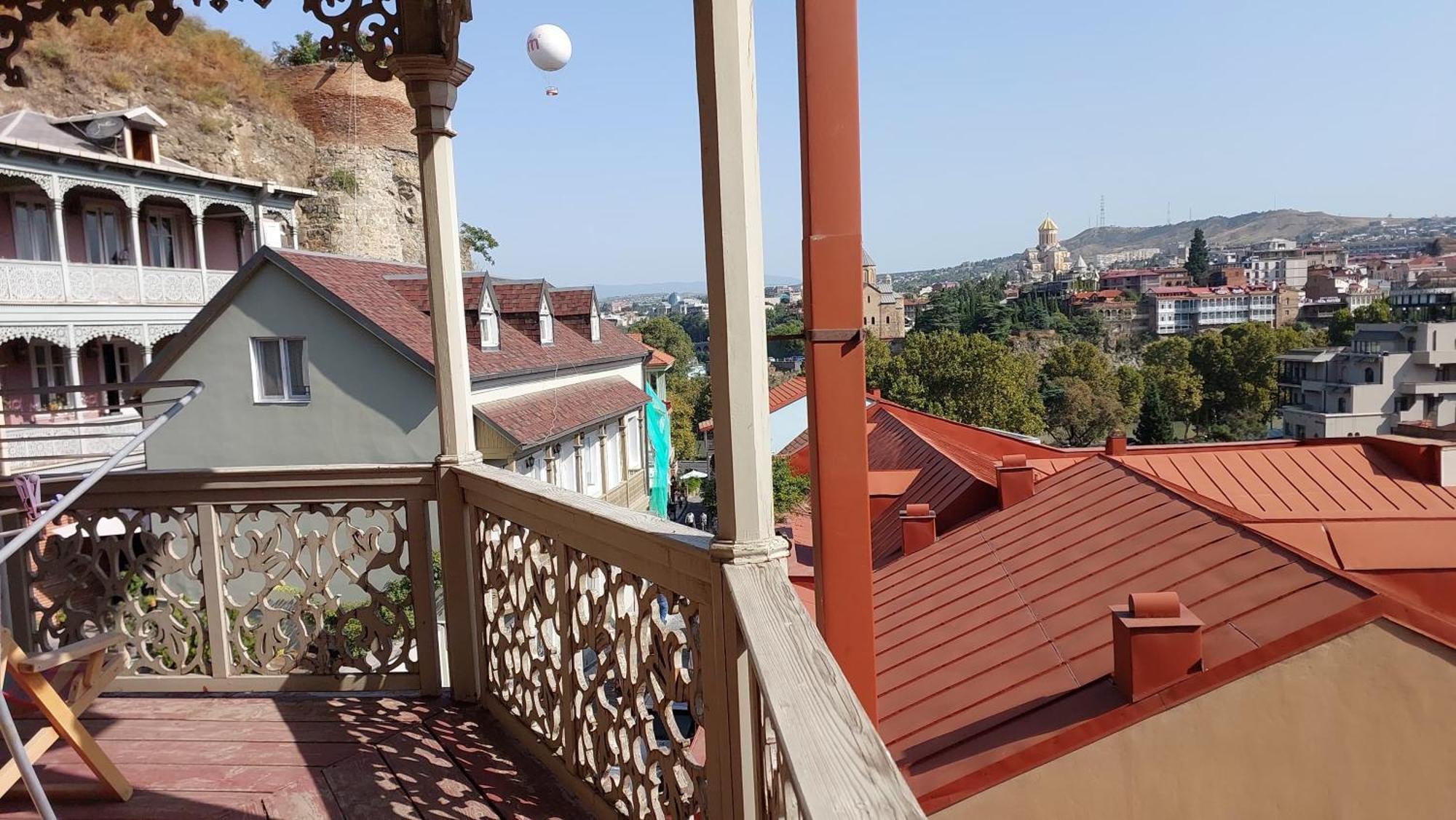 Anano Apartment On Botanikuri Тбілісі Екстер'єр фото