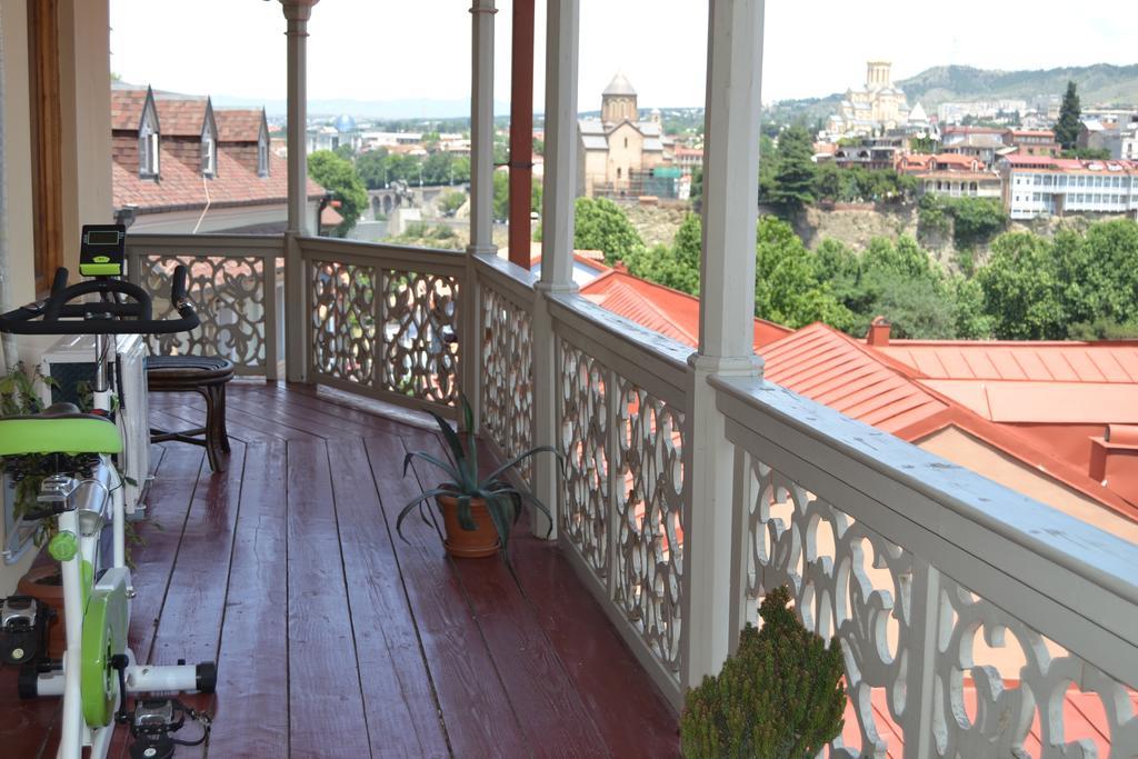 Anano Apartment On Botanikuri Тбілісі Екстер'єр фото